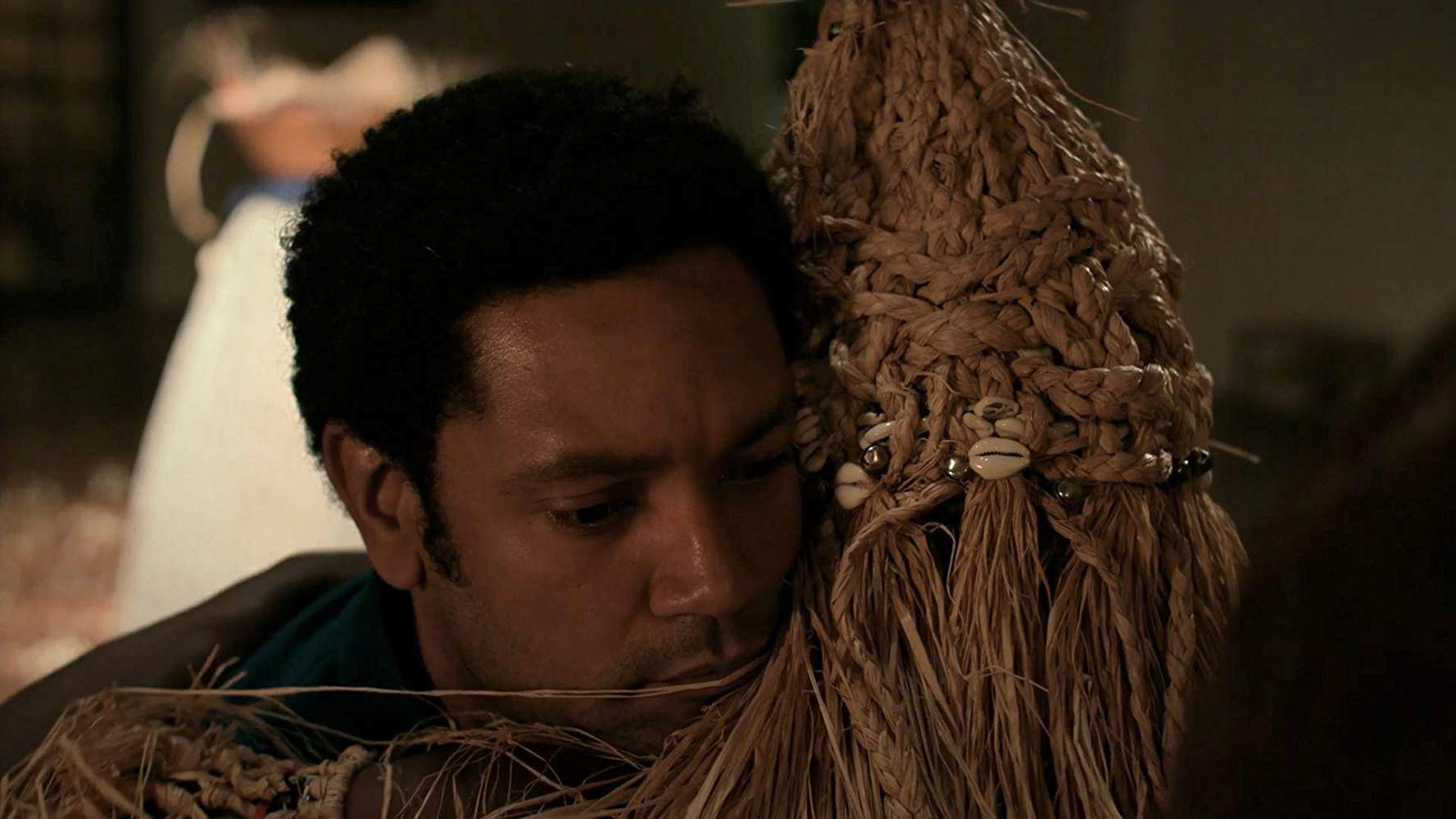 Still from Rarefeito